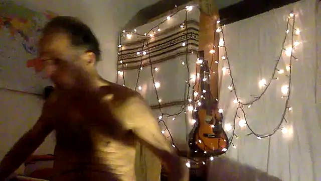 Snapshot of TowaFreespirit chatting on 12.13.24 TowaFreespirit online show from 12.13.24