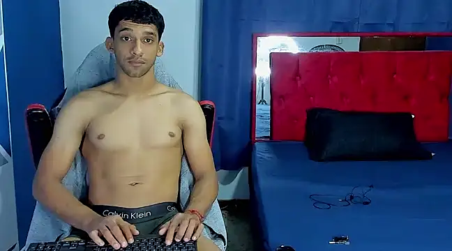 Snapshot of mike_shelby21 chatting on 12.28.24 mike shelby21 online show from 12.28.24