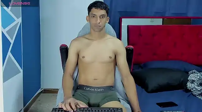 Snapshot of mike_shelby21 chatting on 03.04.25 mike shelby21 online show from 03.04.25