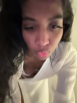 Snapshot of IamCrystal2 chatting on 12.16.24 IamCrystal2 online show from 12.16.24