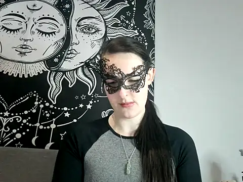 Snapshot of LexiSnowUK chatting on 02.03.25 LexiSnowUK online show from 02.03.25