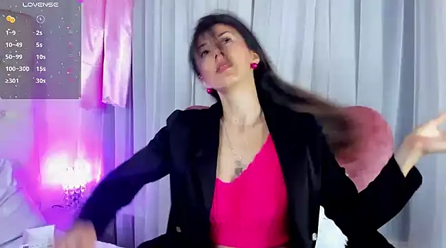  jade white  online show from 01.14.25