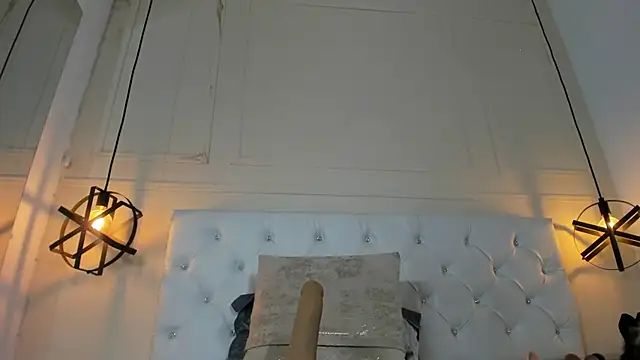 Snapshot of Slut_Milf_ chatting on 02.04.25 Slut Milf  online show from 02.04.25