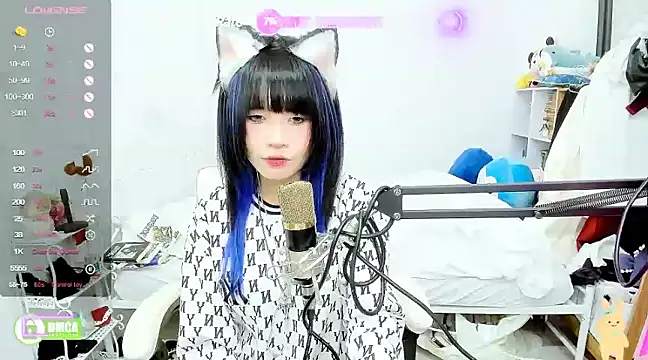 Snapshot of RassieRaph chatting on 12.17.24 RassieRaph online show from 12.17.24