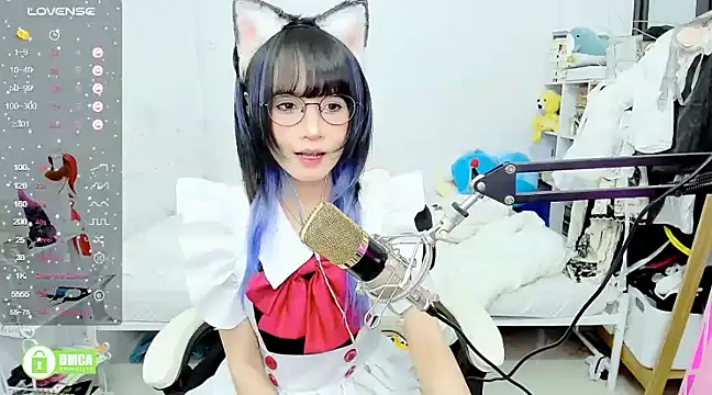 Snapshot of RassieRaph chatting on 02.21.25 RassieRaph online show from 02.21.25