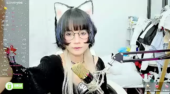 Snapshot of RassieRaph chatting on 03.08.25 RassieRaph online show from 03.08.25