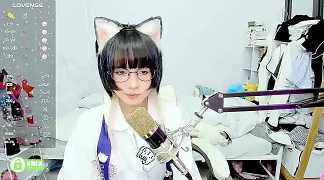 Snapshot of RassieRaph chatting on 03.13.25 RassieRaph online show from 03.13.25