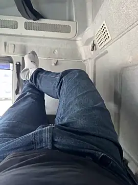 Snapshot of Dan_NFS chatting on 09.14.25 Dan NFS online show from 09.14.25