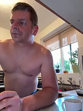 Snapshot of Dan_NFS chatting on 10.06.25 Dan NFS online show from 10.06.25