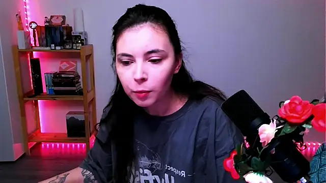 Snapshot of peaachybabe__ chatting on 10.10.25 peaachybabe   online show from 10.10.25