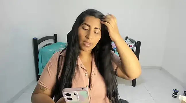 Snapshot of nikol_sexy39 chatting on 03.18.25 nikol sexy39 online show from 03.18.25