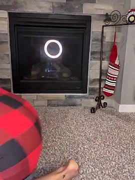 Snapshot of Naughty_pussy2cum chatting on 12.15.24 Naughty pussy2cum online show from 12.15.24