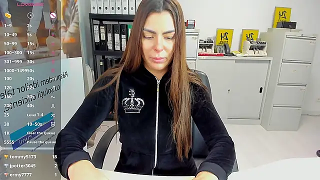Snapshot of kilenyapatrice chatting on 02.26.25 kilenyapatrice online show from 02.26.25