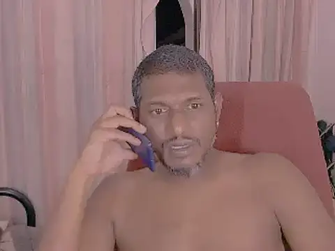 Snapshot of dmancams1874 chatting on 02.24.25 dmancams1874 online show from 02.24.25