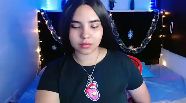 Snapshot of Miapeyton chatting on 12.05.24 Miapeyton online show from 12.05.24