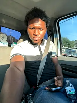 Snapshot of Festivitiesking1 chatting on 09.18.25 Festivitiesking1 online show from 09.18.25