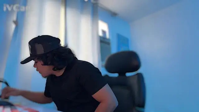 Snapshot of Naitsirc- chatting on 11.05.25 Naitsirc- online show from 11.05.25