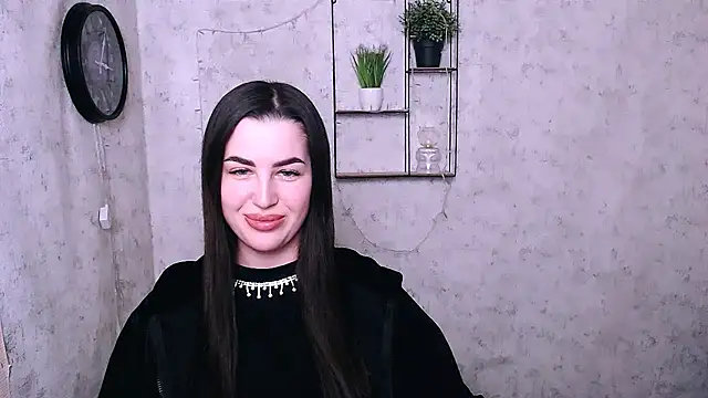 Snapshot of DivaKaily_ chatting on 12.07.24 DivaKaily online show from 12.07.24