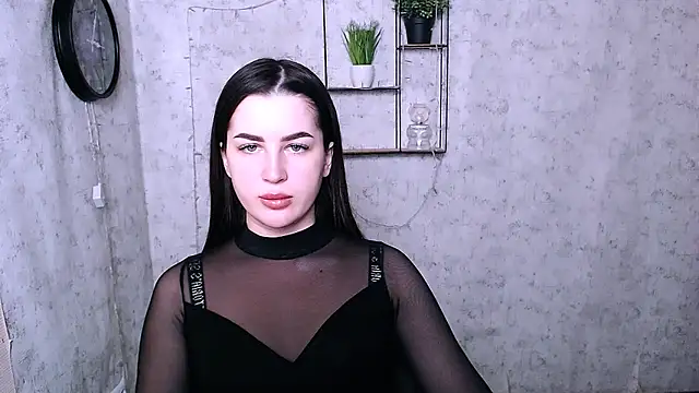 Snapshot of DivaKaily_ chatting on 12.10.24 DivaKaily online show from 12.10.24