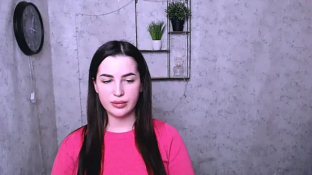 Snapshot of DivaKaily_ chatting on 12.14.24 DivaKaily online show from 12.14.24