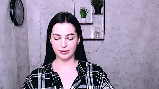 Snapshot of DivaKaily_ chatting on 01.16.25 DivaKaily online show from 01.16.25