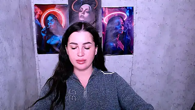 Snapshot of DivaKaily_ chatting on 10.06.25 DivaKaily online show from 10.06.25