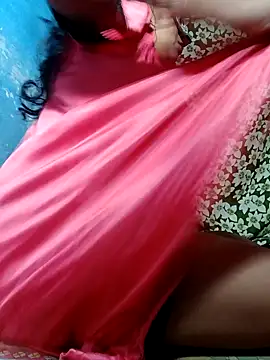 Snapshot of AparnaBoudi chatting on 02.04.25 AparnaBoudi online show from 02.04.25