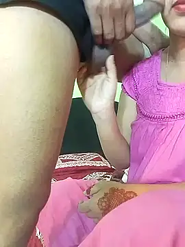 Snapshot of Taniya07 chatting on 12.23.24 Taniya07 online show from 12.23.24