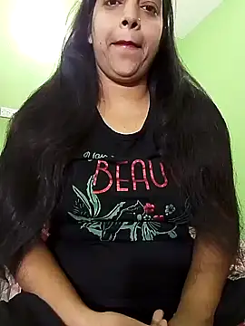 Snapshot of Taniya07 chatting on 01.26.25 Taniya07 online show from 01.26.25