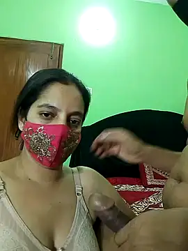 Snapshot of Taniya07 chatting on 03.10.25 Taniya07 online show from 03.10.25