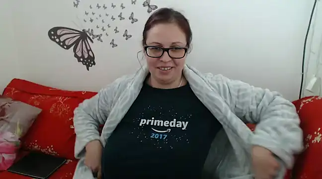 LadyHellene online show from 01.21.25