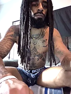 Snapshot of FragrantWind5 chatting on 11.01.25 FragrantWind5 online show from 11.01.25