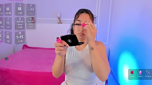 Snapshot of ScarlettWet9 chatting on 01.23.25 ScarlettWet9 online show from 01.23.25