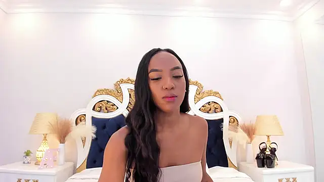 Snapshot of AshleyFerri chatting on 03.18.25 AshleyFerri online show from 03.18.25