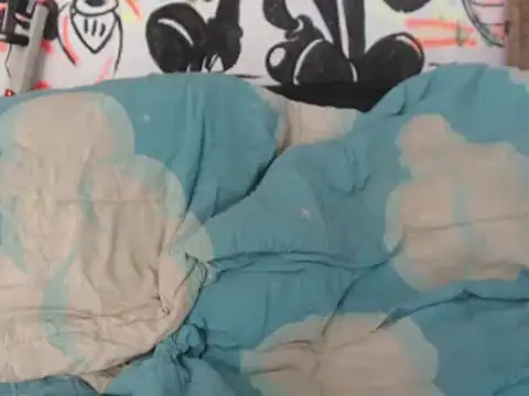 Snapshot of roystonee01 chatting on 09.10.25 roystonee01 online show from 09.10.25