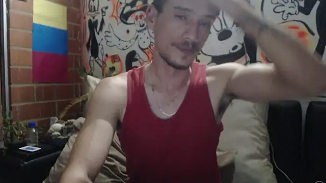 Snapshot of roystonee01 chatting on 10.28.25 roystonee01 online show from 10.28.25