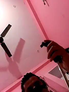 Snapshot of saviverma2024 chatting on 12.22.24 saviverma2024 online show from 12.22.24