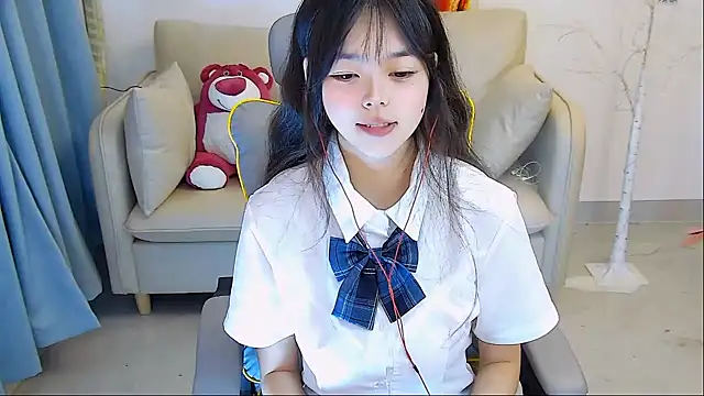 Snapshot of mango-a chatting on 12.26.24 mango-a online show from 12.26.24