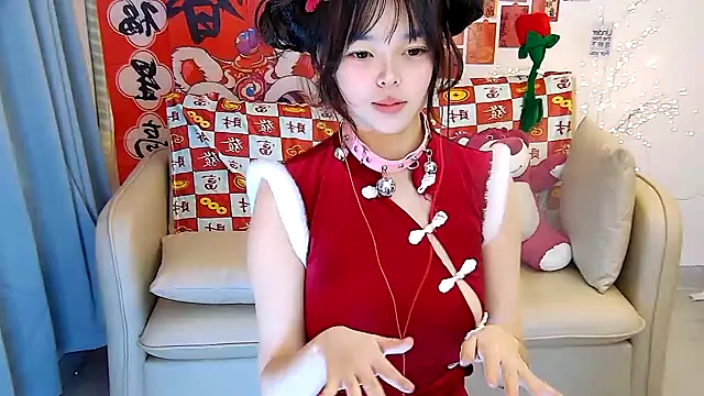 Snapshot of mango-a chatting on 01.28.25 mango-a online show from 01.28.25