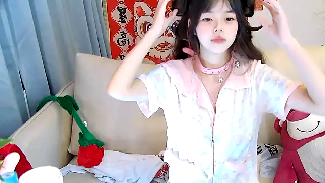 Snapshot of mango-a chatting on 02.01.25 mango-a online show from 02.01.25