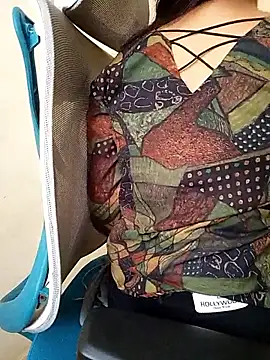 Snapshot of Indianhyna chatting on 09.26.25 Indianhyna online show from 09.26.25