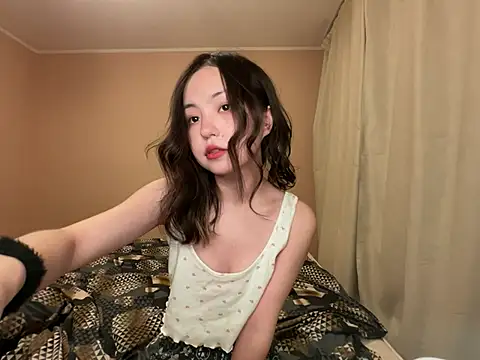 Snapshot of lalallalalaa- chatting on 01.24.25 lalallalalaa- online show from 01.24.25