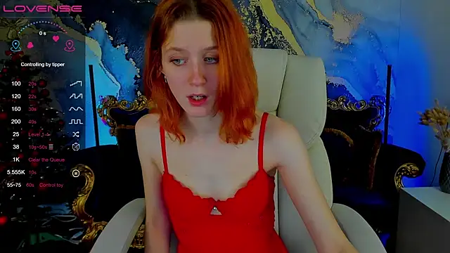 Snapshot of MagicLilu chatting on 12.23.24 MagicLilu online show from 12.23.24