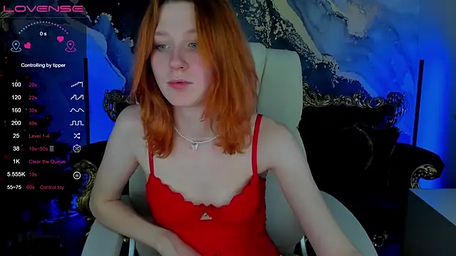 Snapshot of MagicLilu chatting on 12.31.24 MagicLilu online show from 12.31.24