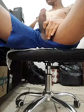 Snapshot of eomaisnovo0 chatting on 12.29.24 eomaisnovo0 online show from 12.29.24