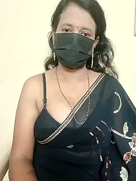 Snapshot of akshara_22 chatting on 12.25.24 akshara 22 online show from 12.25.24