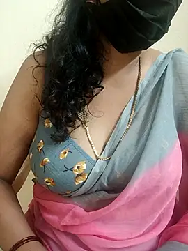 Snapshot of akshara_22 chatting on 11.17.25 akshara 22 online show from 11.17.25