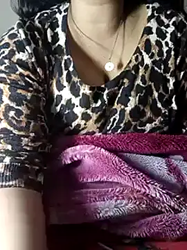 Snapshot of Anamika_Kapoor chatting on 12.21.24 Anamika Kapoor online show from 12.21.24