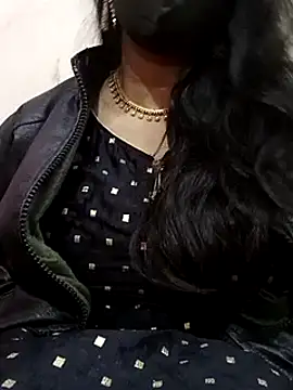 Snapshot of Anamika_Kapoor chatting on 01.09.25 Anamika Kapoor online show from 01.09.25