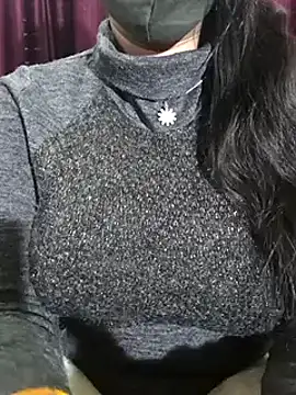 Snapshot of Anamika_Kapoor chatting on 02.02.25 Anamika Kapoor online show from 02.02.25